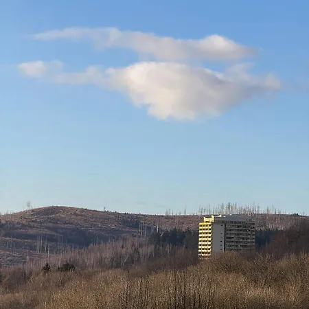 Wolfswarte, Panorama, Sauna, Schwimmbad Apartamento *